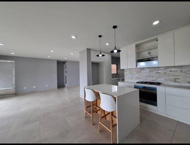 2 BEDROOM TOWNHOUSE FOR SALE IN SHAKAS ROCK